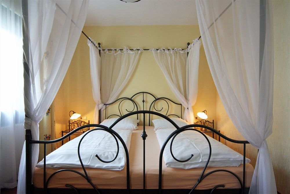 Hotel Cristal Nuremberg Room photo